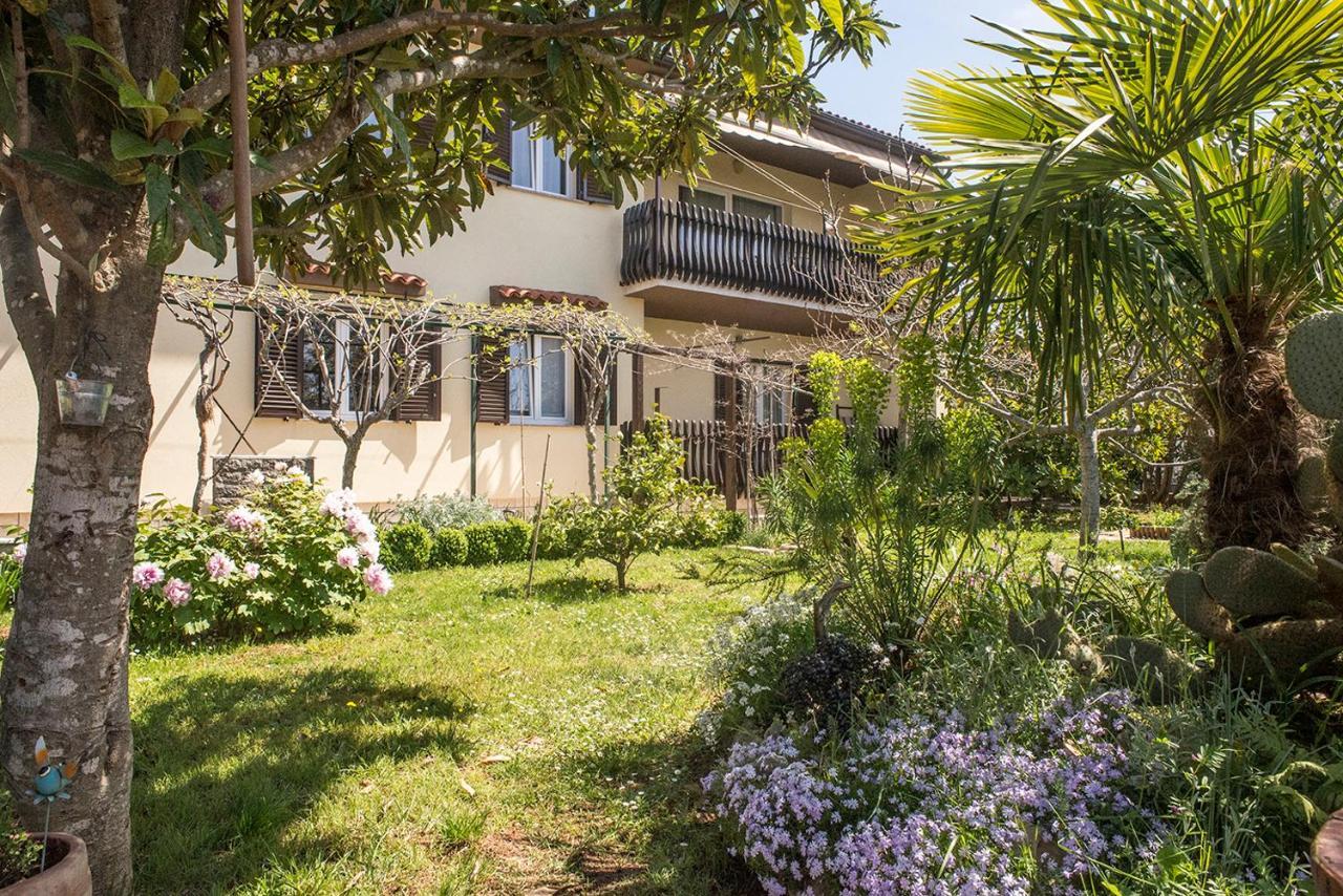 Apartment Lori Fažana Exterior foto